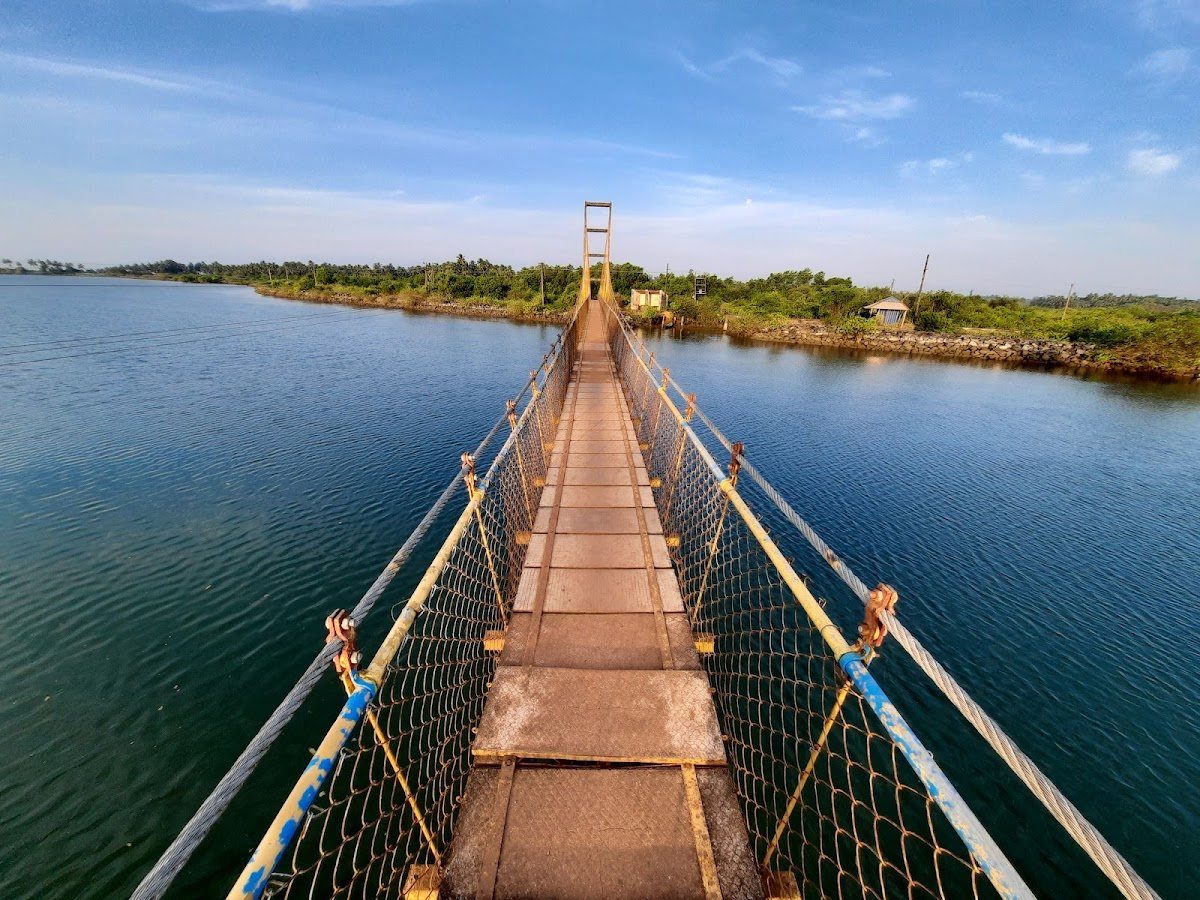 Pavinakurve Beach