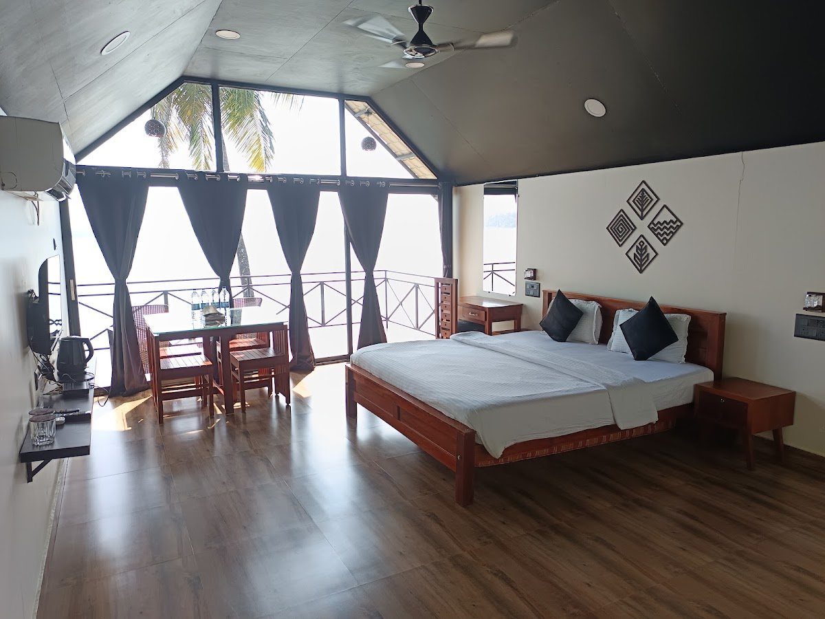 The Coastal Breeze Homestay photo 3
